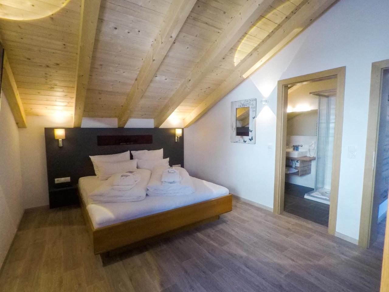 נאודרס Collina Hotel Garni מראה חיצוני תמונה