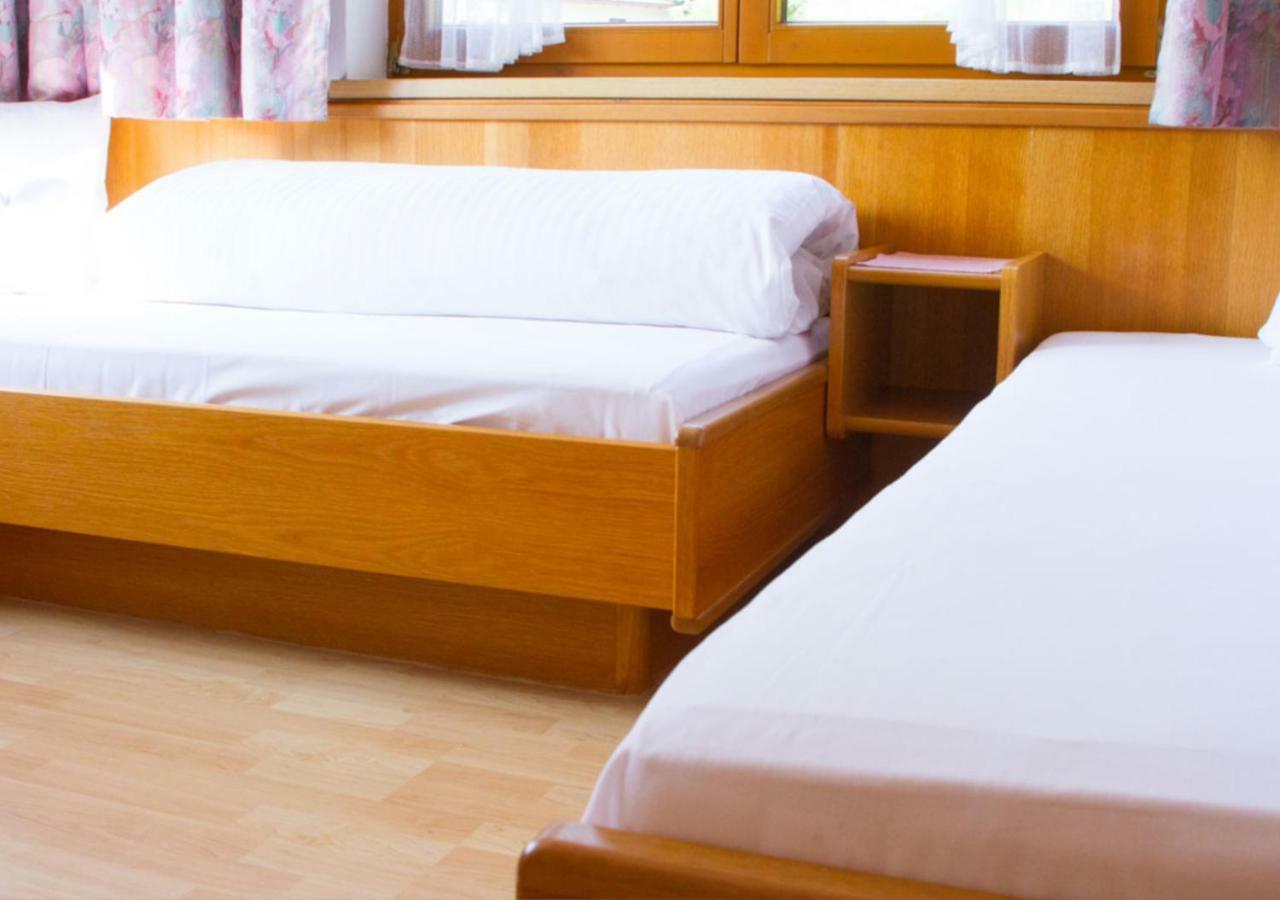 נאודרס Collina Hotel Garni מראה חיצוני תמונה